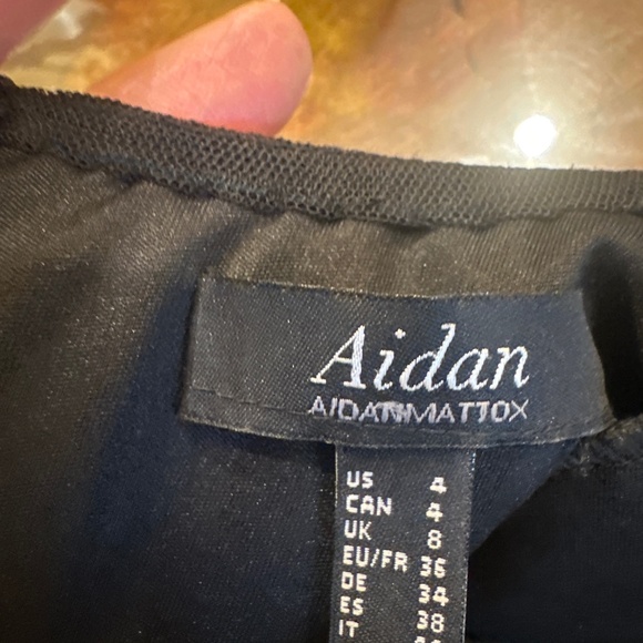 Formal dress - Picture 10 of 16